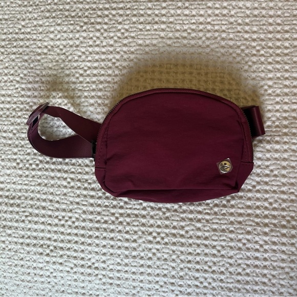 Halara Fanny Bag * Flawed - Picture 1 of 6